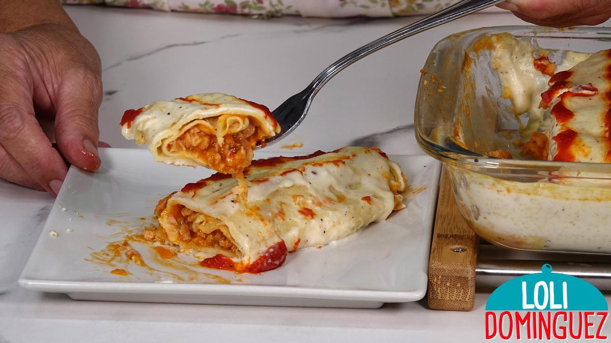 ROLLITOS DE CREPES RELLENOS, UNA RECETA TAN RICA QUE VAMOS A TRIUNFAR HASTA EN UN DIA DE FIESTA. Estos rollitos también los podríamos llamar canelones de crepes ya que nos recuerdan mucho a los canelones