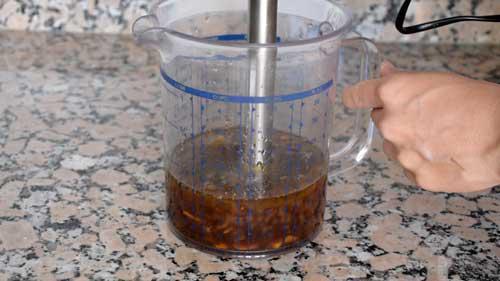 triturar salsa para carne al horno de solomillo relleno