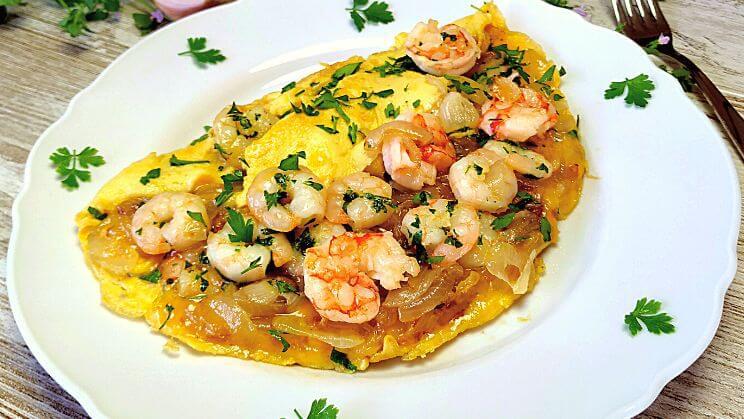 Tortilla de cebolla y gambas