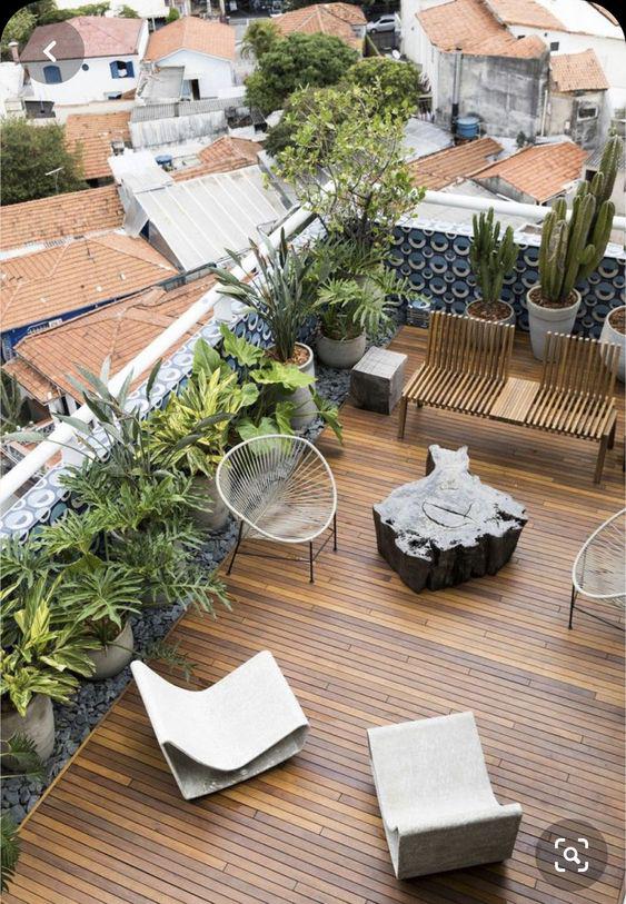 Diseños grandes de terrazas con piso deck