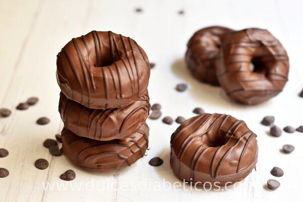 Donuts triple chocolate