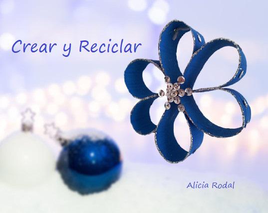 En este tutorial te muestro 7 ideas o diseños diferentes de adornos o decoraciones navideñas para decorar nuestro árbol, pino o abeto de Navidad. Son fáciles, sencillas