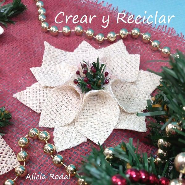 Hoy vamos a aprender a hacer de una forma fácil y sencilla, hermosas flores navideñas, con la tela de saco de patatas de yute, rafia, arpillera o cáñamo. Serán 3 flores con algunos detalles diferentes, ideales para decorar tu casa, para vender o regalar. Diy