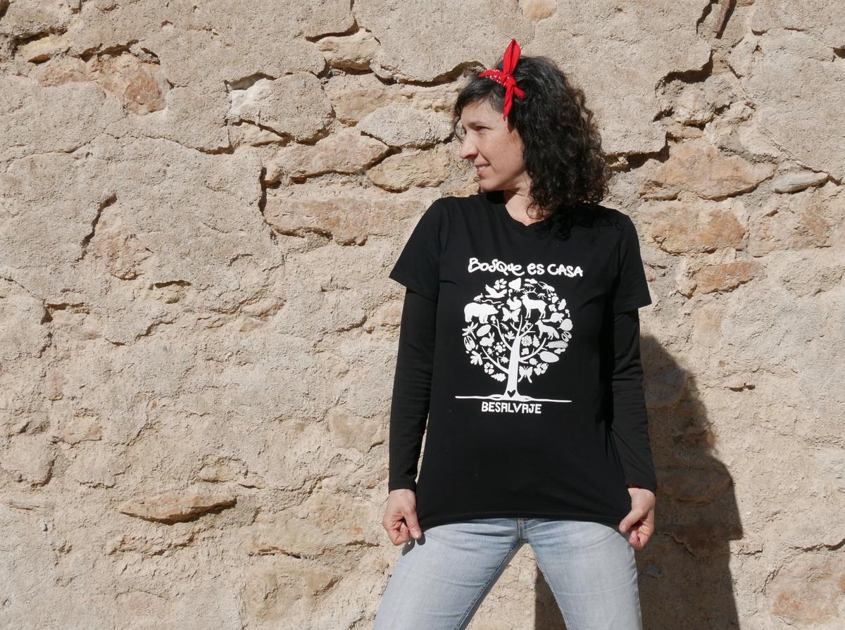 Vista general de la camiseta Bosque es Casa