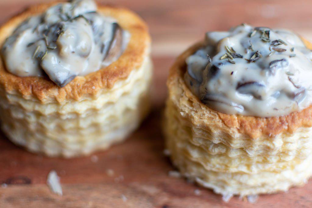 Canapés de setas y queso