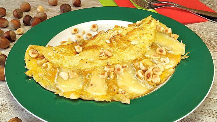 Tortilla de queso Brie y avellanas