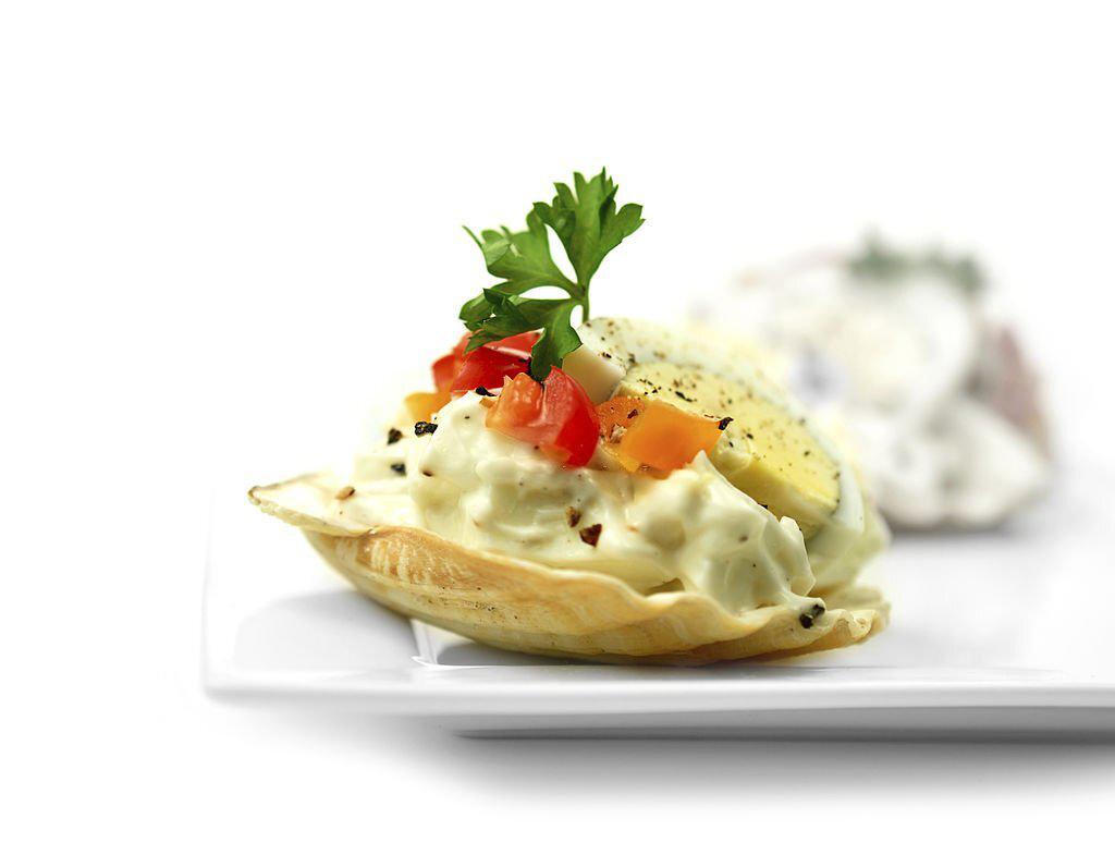 canapé gourmet con huevo duro