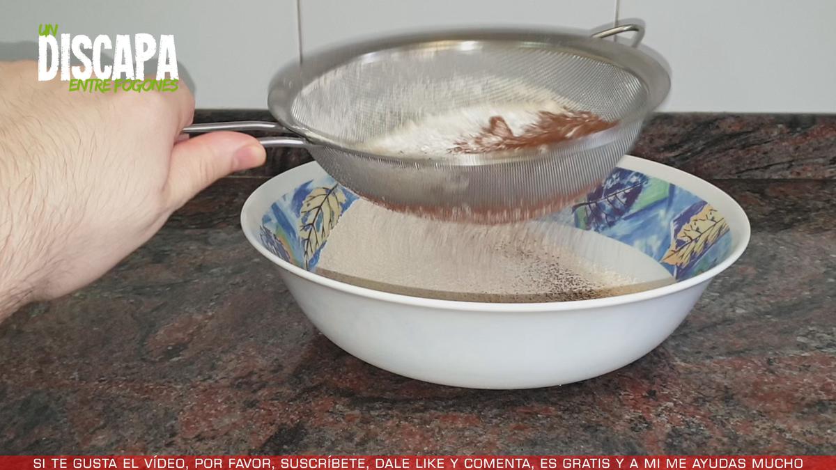 Clafoutis de fresas - Paso 1 - Un Discapa Entre Fogones