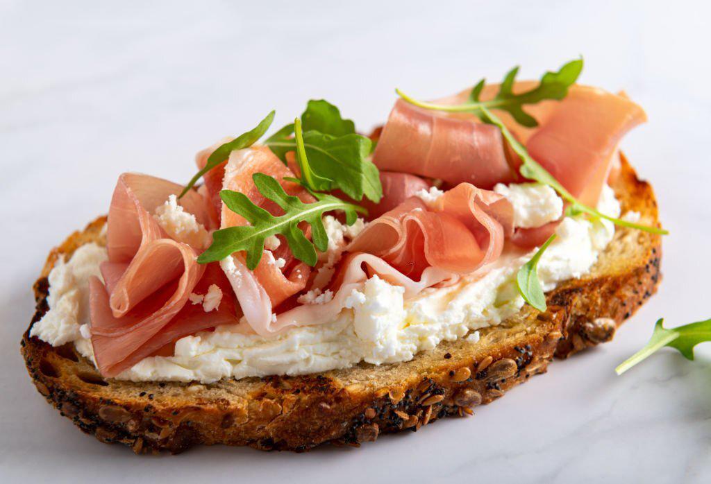 canape jamon y queso navidad