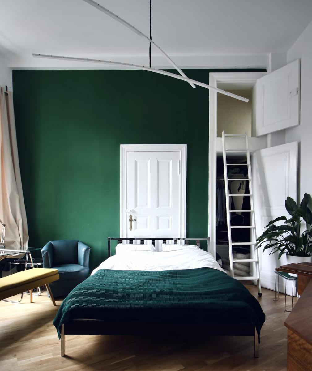 Una pared con acento para el dormitorio que embellecerá aún más la estancia 1