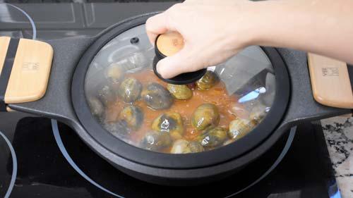 tapar la olla de las almejas a la gallega