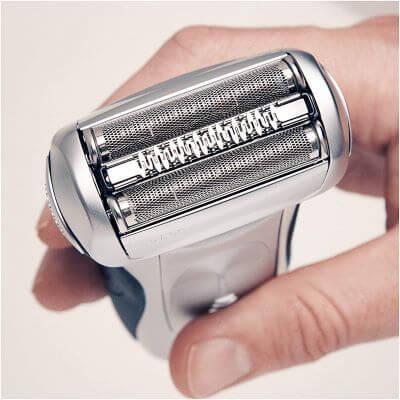 Cómo afeitarse con máquina eléctrica de láminas