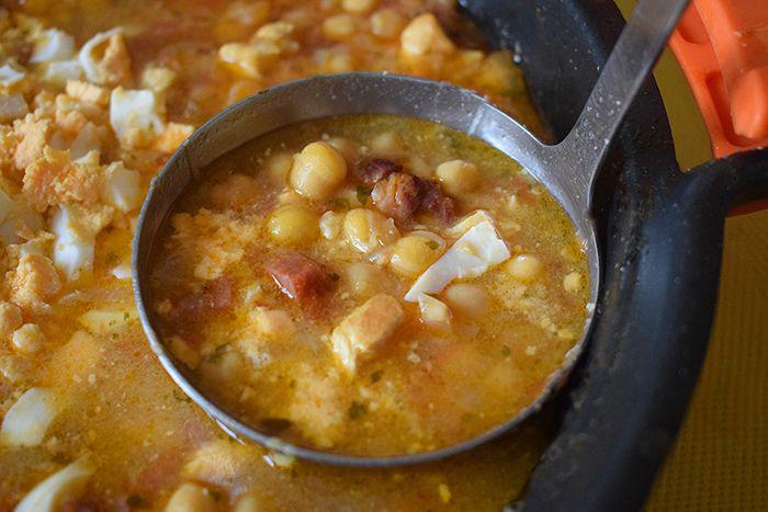 guiso de garbanzos jamón