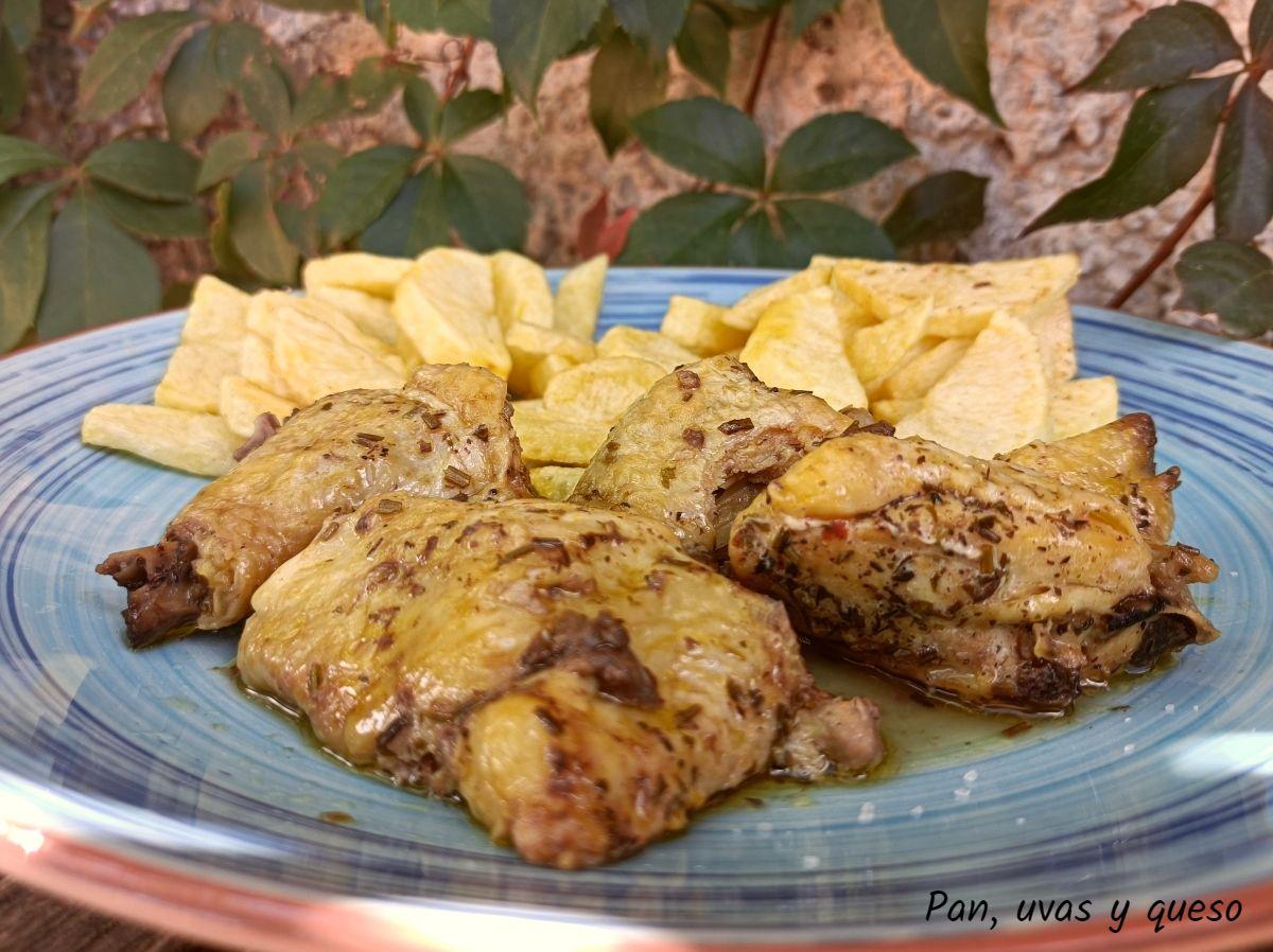 pollo asado al limon crockpot - pan uvas y queso