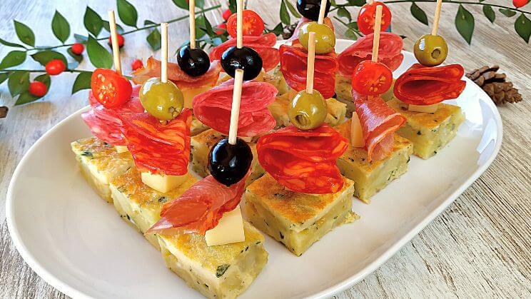 Pincho de tortilla de patatas con ajo y perejil