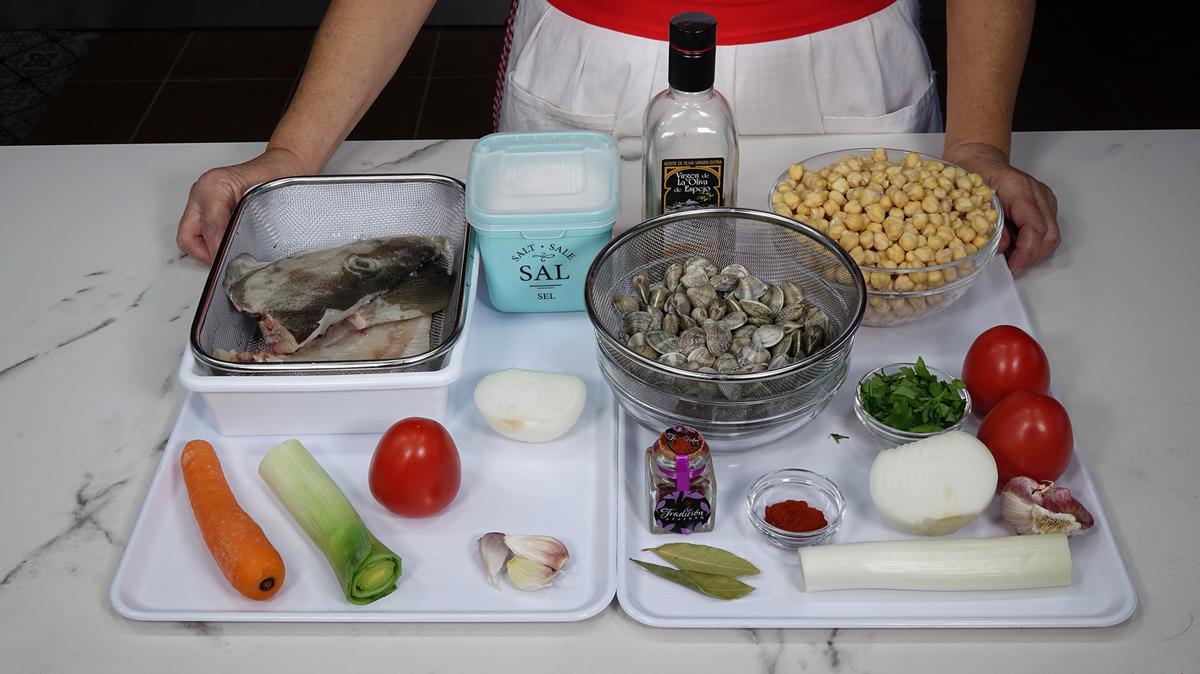 Guiso de garbanzos con almejas, una receta tradicional y fácil - Loli Domínguez - Foto 1