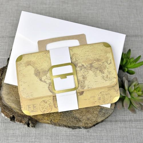 Invitación de boda viajes maleta con mapas
