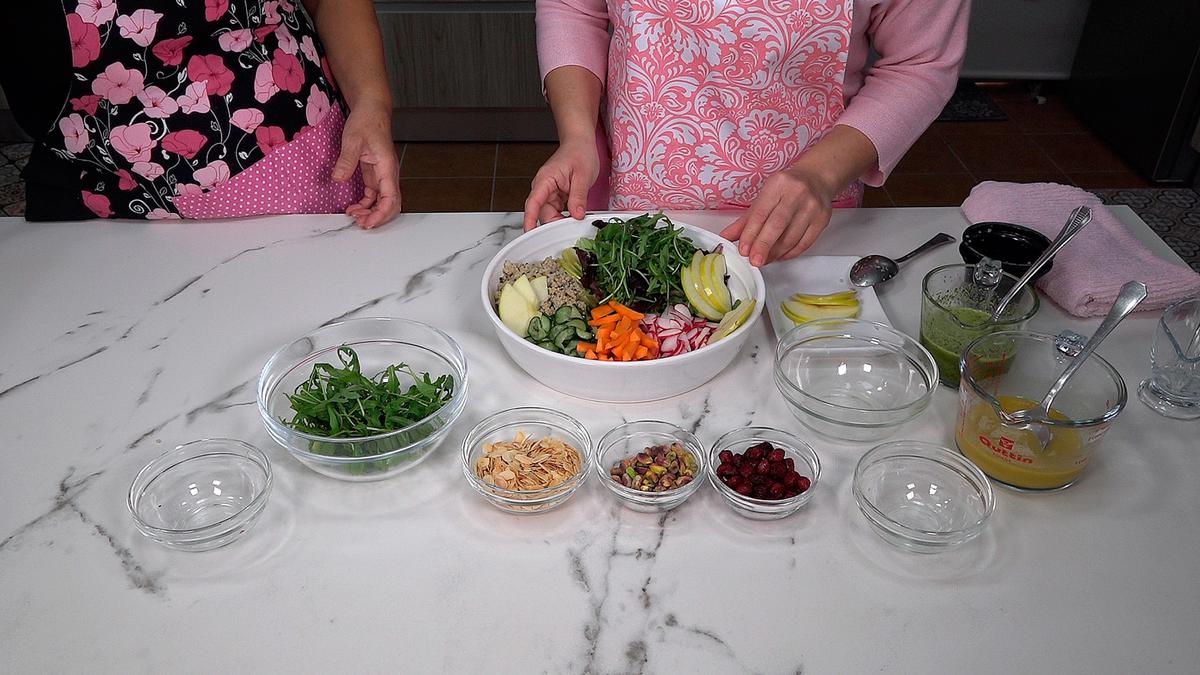 Menú saludable y delicioso. Ensalada completa y postre riquísimo - Loli Domínguez - Foto 12