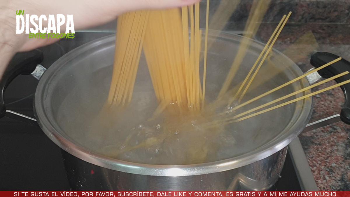 Clafoutis de fresas - Paso 1 - Un Discapa Entre Fogones