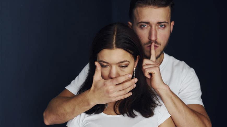 Dejar de controlar a tu pareja