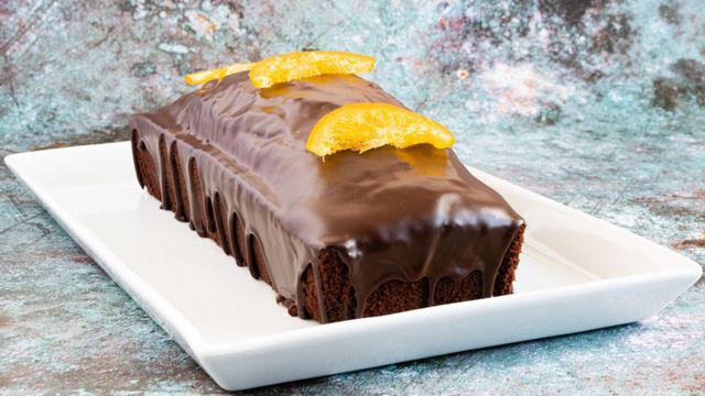 Bizcocho de chocolate con naranja