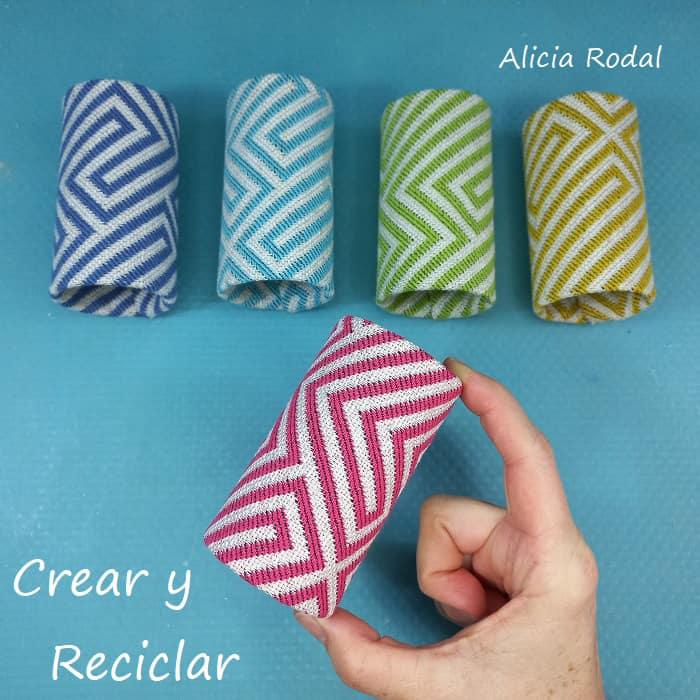 Los rollos de cartón del papel de baño, son perfectos para hacer todo tipo de manualidades prácticas y útiles para nuestra casa. Ideas originales que podemos hacer en familia para aprovechar los desechos que nosotros mismos generamos, y reutilizarlos en cosas para nuestro hogar, para vender o regalar.