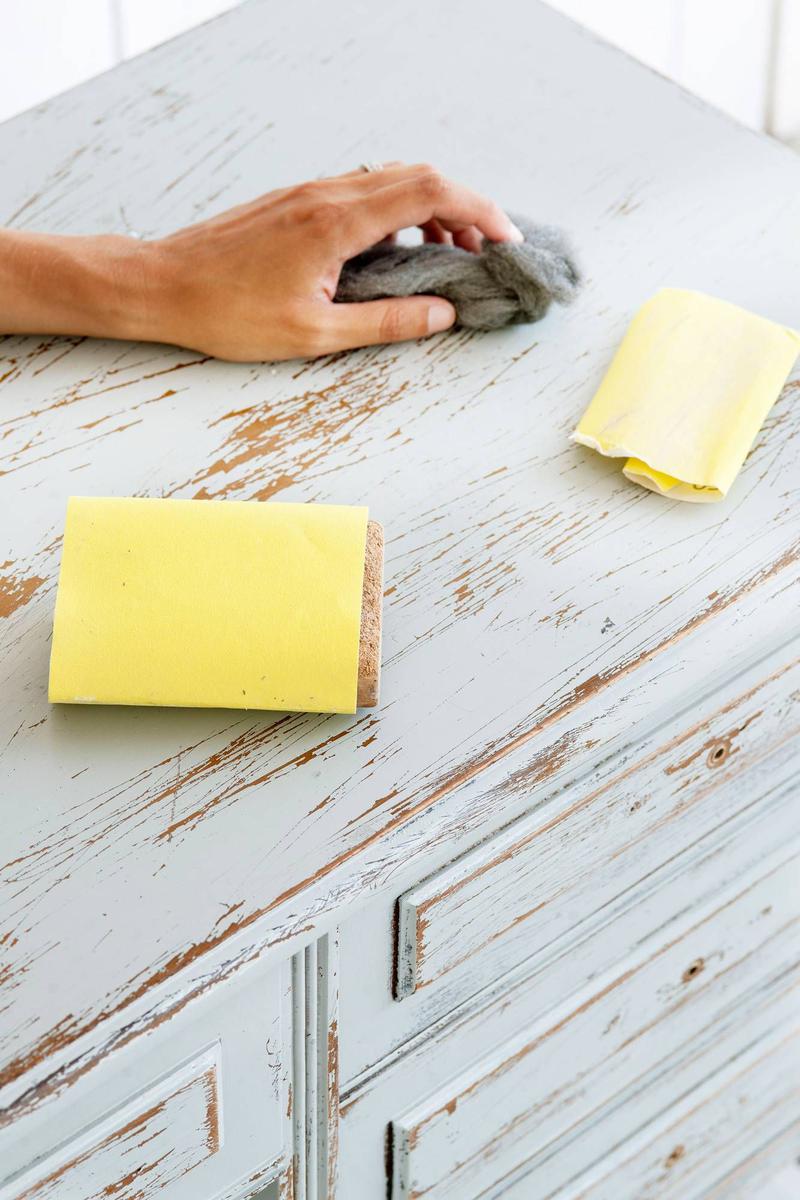 beneficios de pintar muebles