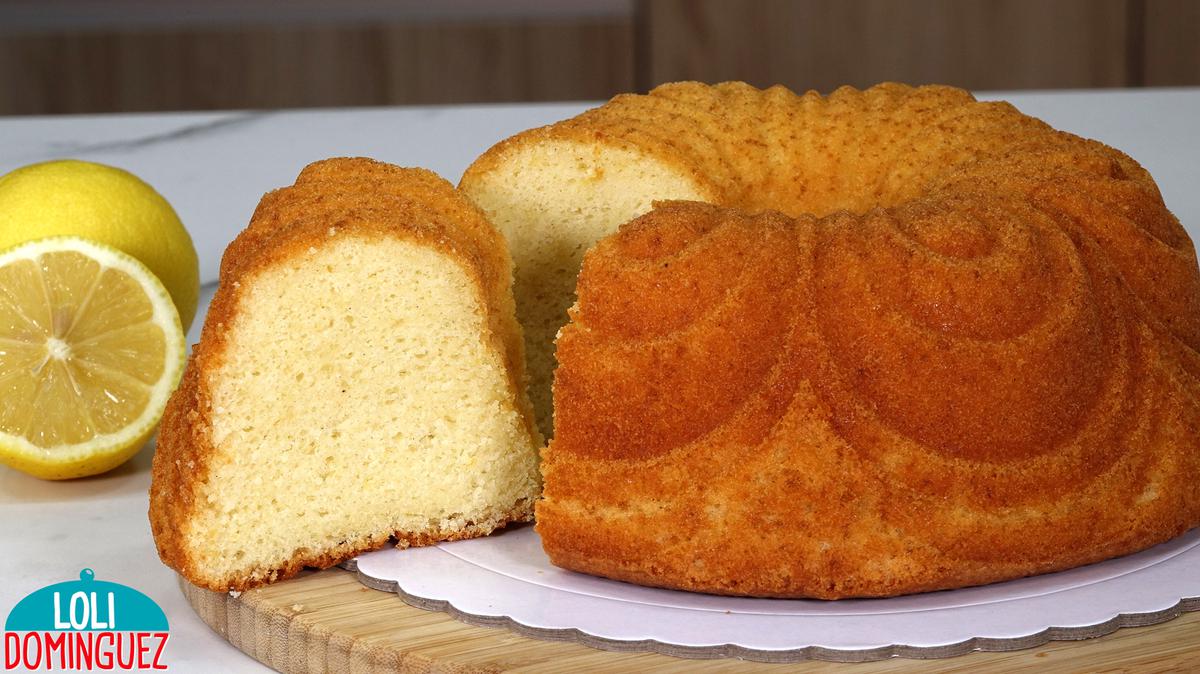 BIZCOCHO DE AGUA Y LIMÓN. Es como una nube que se funde en la boca. Cuando pruebes este bizcocho se convertirá en tu favorito, es un espectáculo de textura suave y esponjosa
