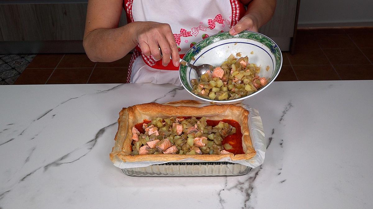 HOJALDRE CON BERENJENAS, SALMÓN Y BECHAMEL - Loli Domínguez - Foto 14