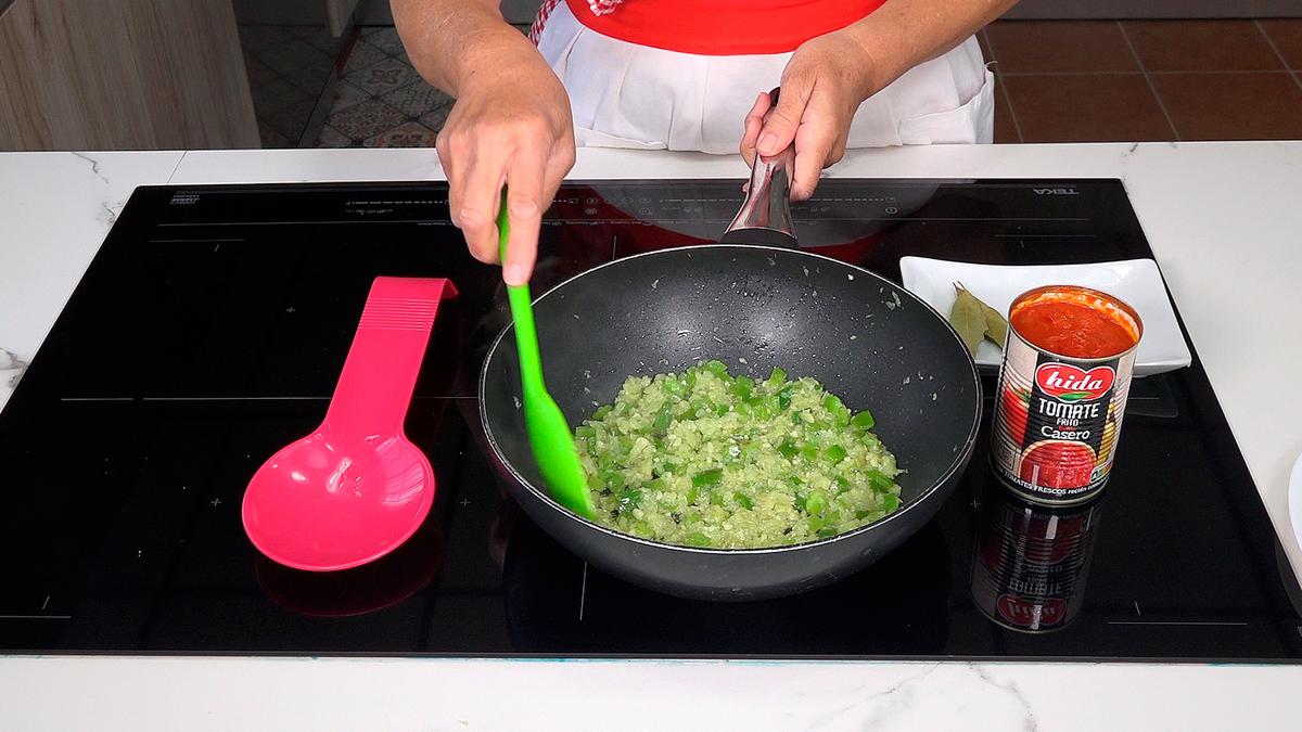 BACALAO CON TOMATE FÁCIL. Receta tradicional - Loli Domínguez - Foto 4