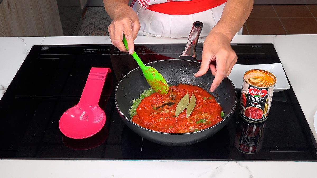 BACALAO CON TOMATE FÁCIL. Receta tradicional - Loli Domínguez - Foto 5