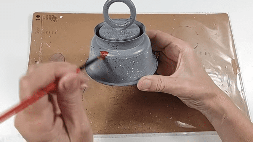 Pinto con rojo oxido