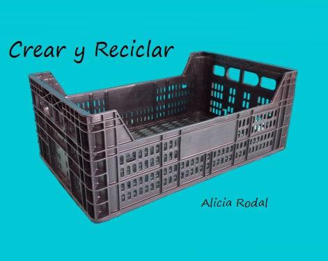 En este tutorial te enseño 3 nuevas ideas para organizar todo tipo de cosas, reutilizando cajas de frutas o huacales y otros materiales reciclados. DIY