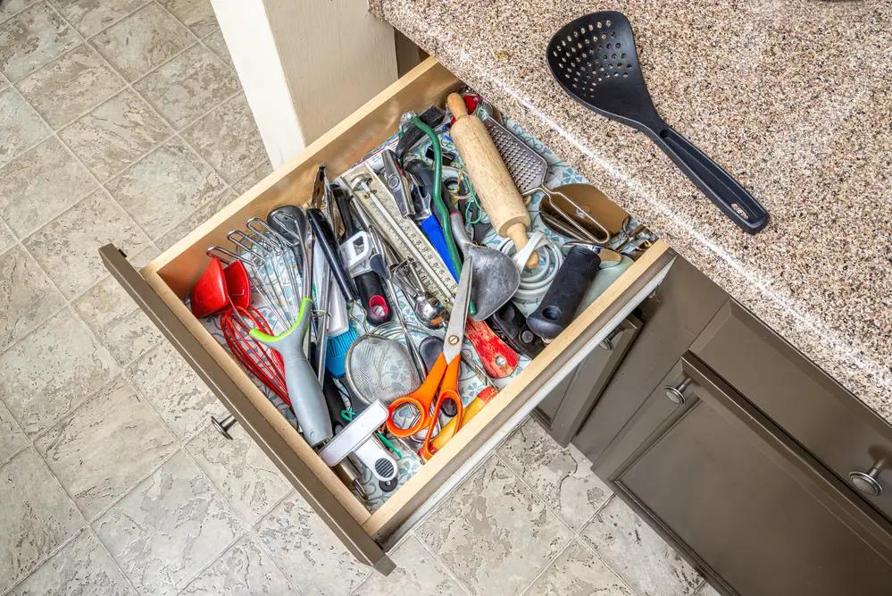 El orden en una cocina minimalista