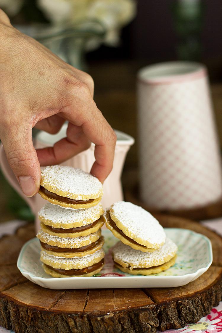 Alfajores Argentinos Clásicos rellenos de dulce de leche