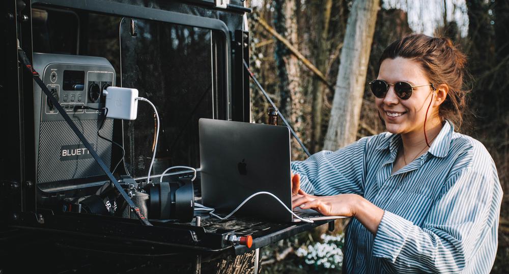 BLUETTI AC180 - Potencia de hasta 2700W