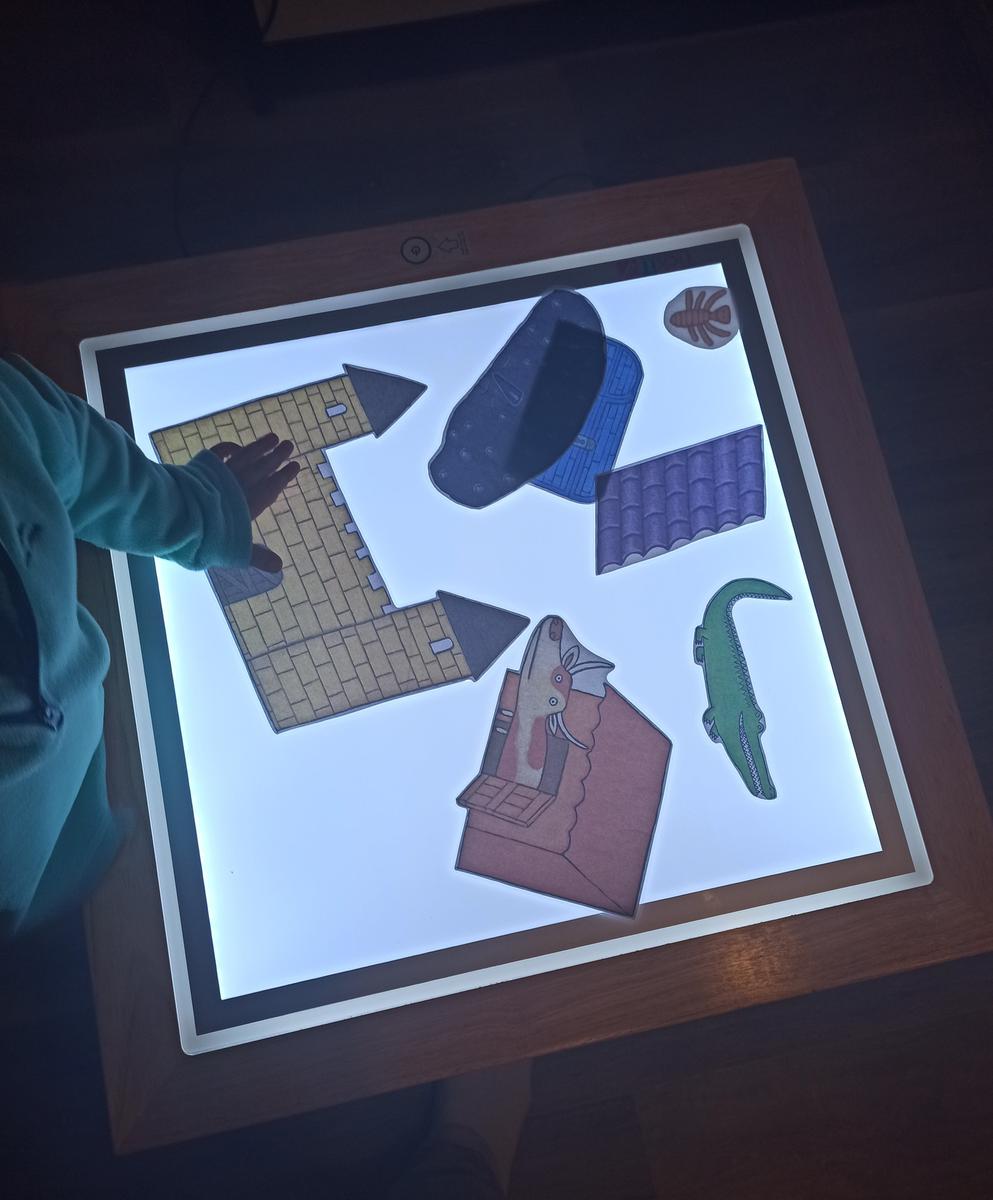 la mesa de luz ha sido uno de los mejores juguetes de estas navidades