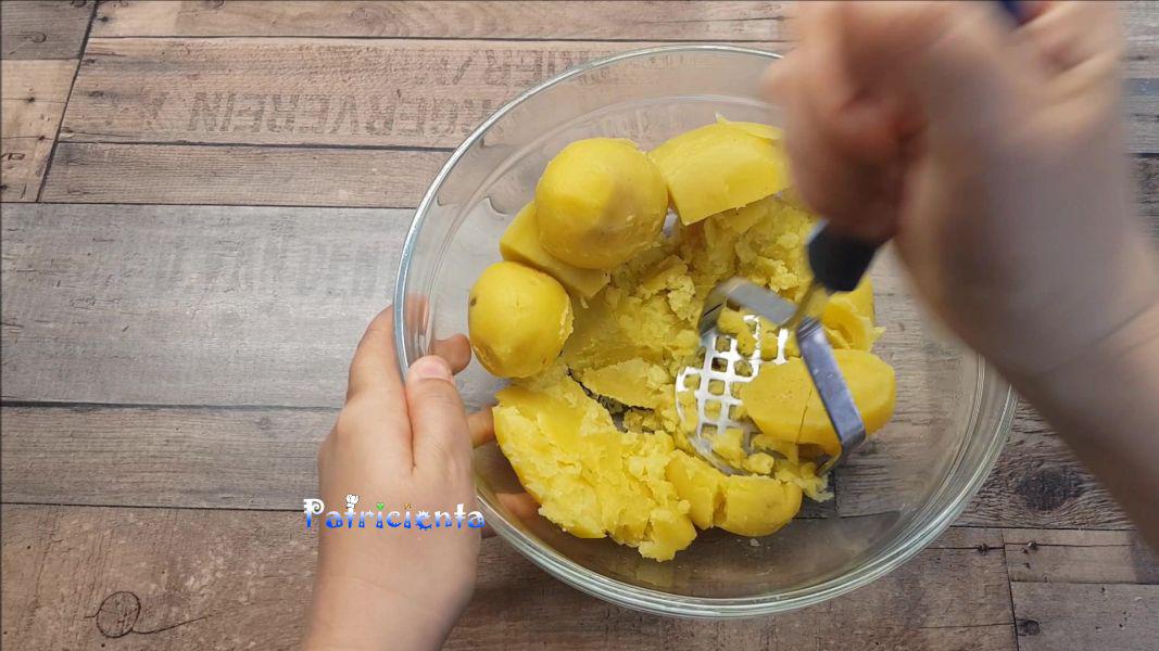 Sandwichera 3 en 1 de Cecotec. Funcionamiento y 3 recetas Gofre de patata.