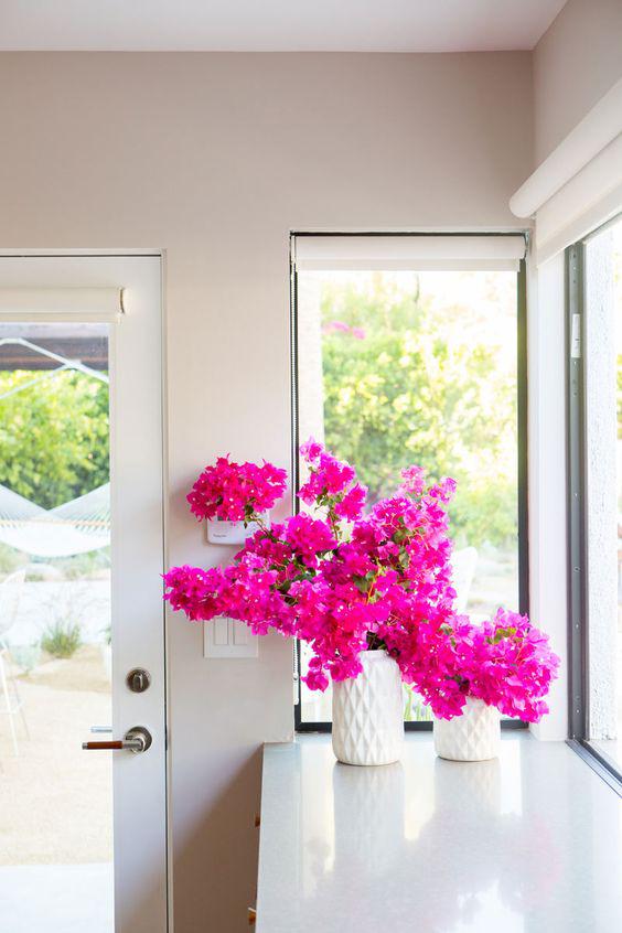 ¿Cómo se mantiene la floración de las buganvillas?