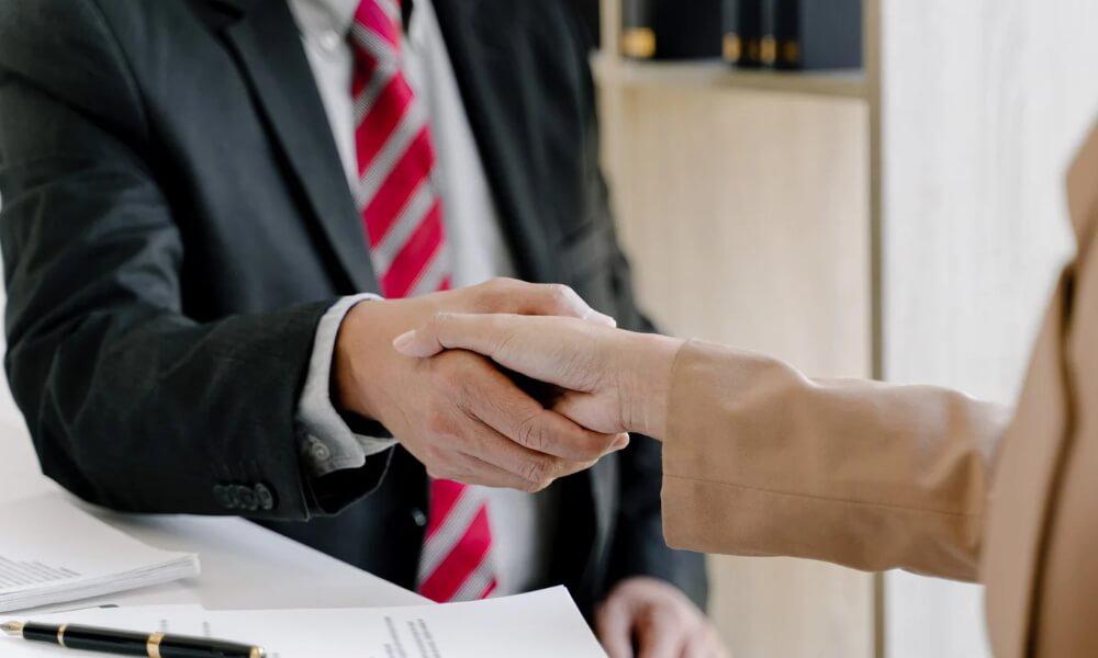 Escribe títulos como un copywriter para llamar la atención de tus clientes gracias a la agencia de marketing digital Conseo