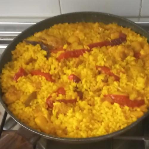 arroz-con-pollo-y-costillas