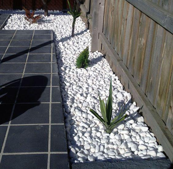 Hermosos jardines con ideas de rocas blancas