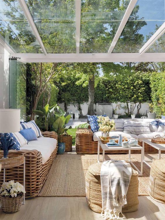 Gama de colores para crear un rincón relajante en un jardín