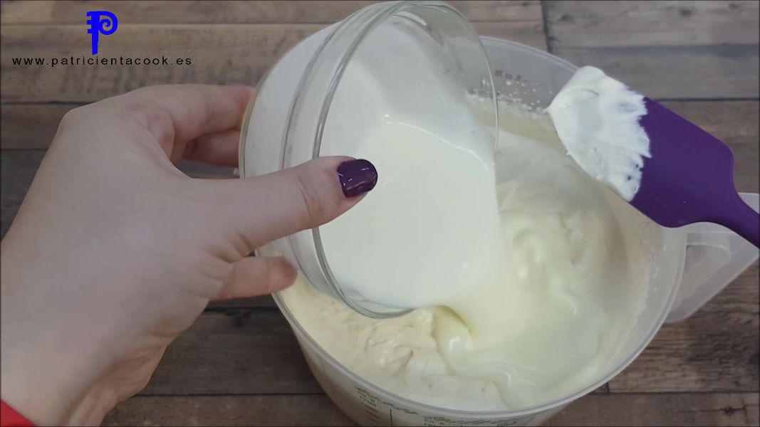 Tarta Portuguesa o tarta de nata (crema de leche). Patricienta Cook.