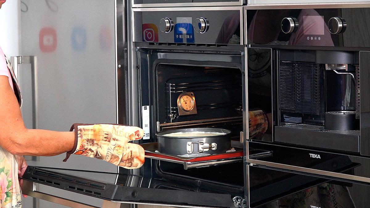 TARTA DE QUESO (CHEESECAKE) CON FRESAS. Una receta deliciosa, fácil y sin complicación - Loli Domínguez - Foto 12