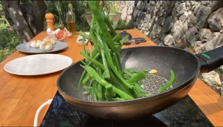 VAINAS (JUDIAS) con FLOR de HUEVO