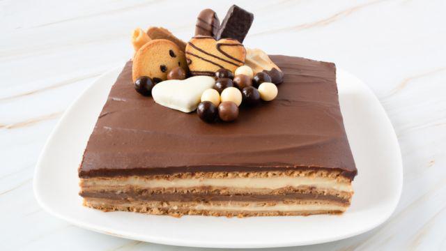 tarta de galletas de chocolate y vainilla