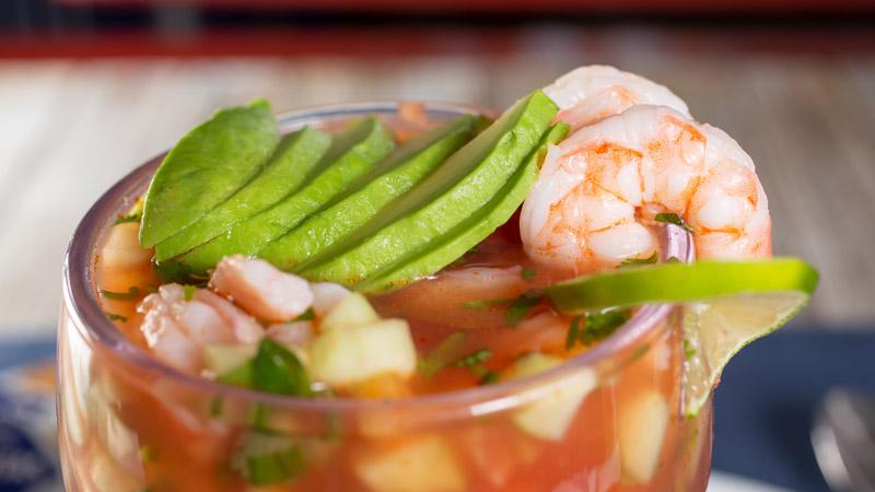 Como hacer coctel de camarón
