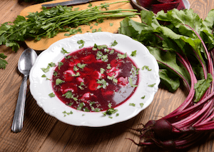 Sopa de remolacha. Recetas con aceite de coco