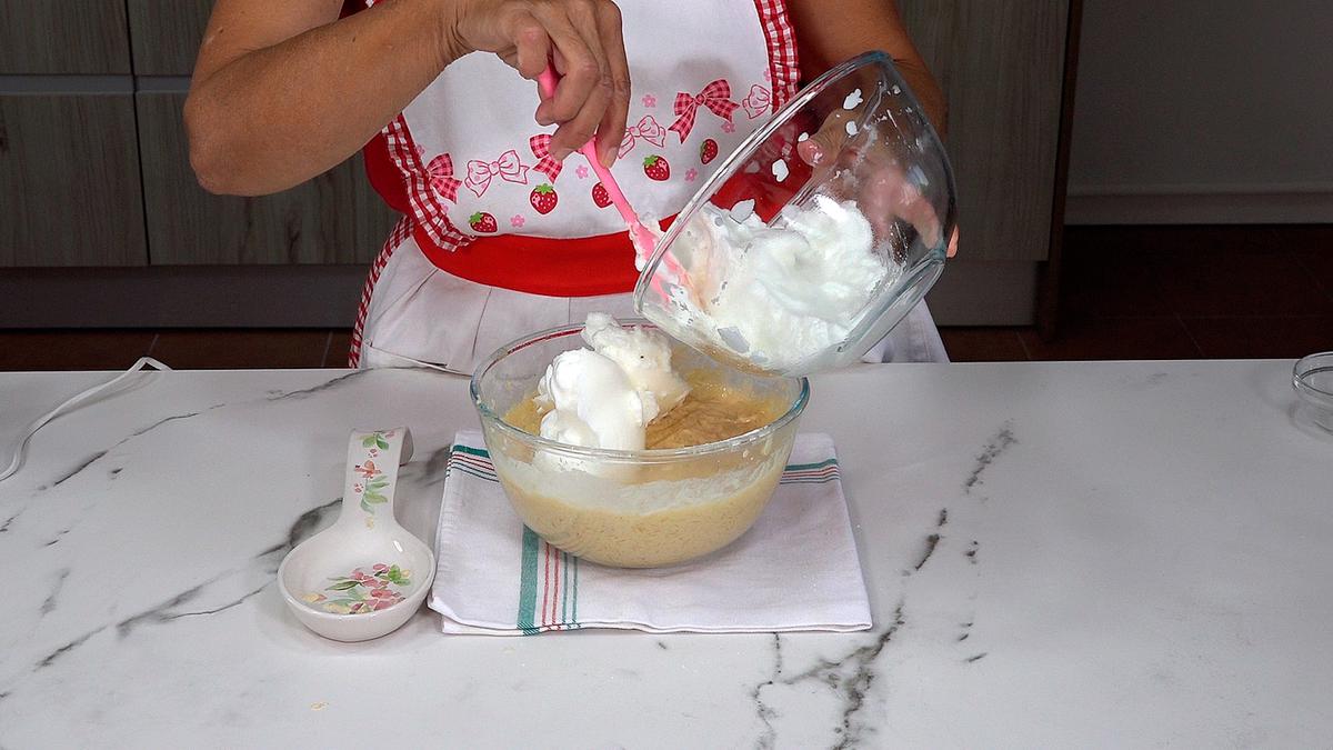 POSTRE DE DOMINGO (RECETA ANTIGUA). Este dulce me la he enseñado mi amiga Andrea que esta receta está en su familia desde hace mucho tiempo - Loli Domínguez - Foto 7